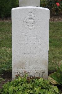 Hanover War Cemetery - Field, William