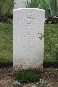 Hanover War Cemetery - Filby, James Alfred