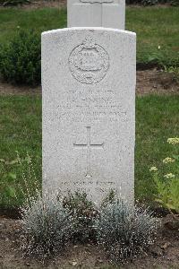 Hanover War Cemetery - Finking, John Arthur