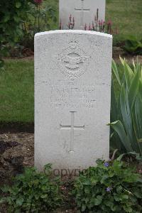 Hanover War Cemetery - Fletcher, Thomas Santola