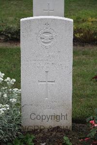 Hanover War Cemetery - Ford, William Vernon