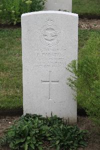 Hanover War Cemetery - Forster, Fred