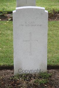 Hanover War Cemetery - Gay, R