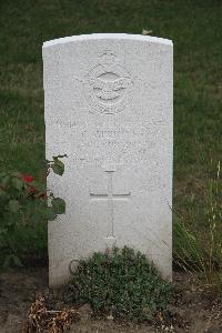 Hanover War Cemetery - Gibbons, Cyril