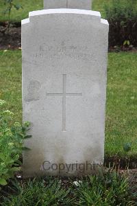 Hanover War Cemetery - Gilmore, Richard Paul