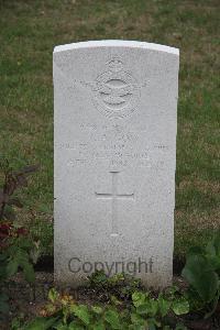 Hanover War Cemetery - Gow, George Anderson