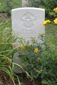 Hanover War Cemetery - Gowlett, Kennedy