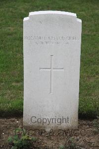 Hanover War Cemetery - Greet, Roland