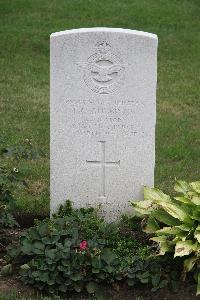 Hanover War Cemetery - Gubbings, Frederick Charles