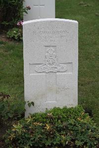 Hanover War Cemetery - Gummerson, Ronald