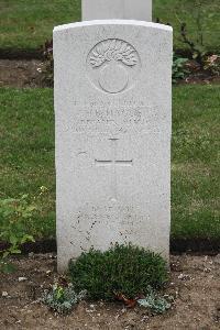 Hanover War Cemetery - Hague, Henry Brian