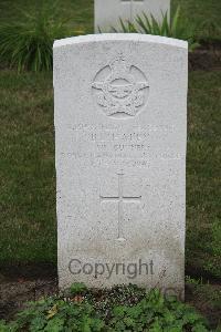 Hanover War Cemetery - Haley, Byron Leo