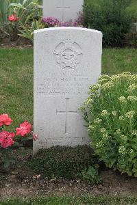 Hanover War Cemetery - Hamilton, William Norman