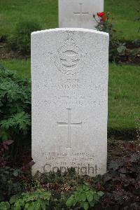 Hanover War Cemetery - Hammond, Charles Neville