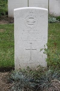 Hanover War Cemetery - Hancox, Reginald Sidney