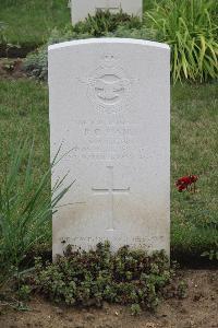 Hanover War Cemetery - Hand, Roy Owen