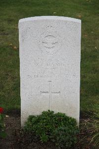 Hanover War Cemetery - Hands, Roy Ladbrooke