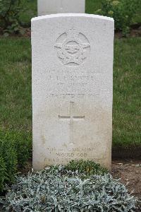 Hanover War Cemetery - Hansell, Harry Ernest