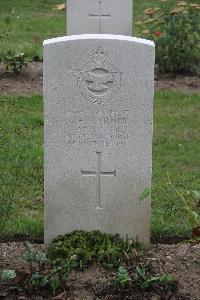 Hanover War Cemetery - Harner, George Henry