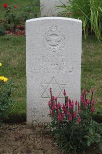 Hanover War Cemetery - Hartstein, Phillip