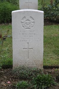 Hanover War Cemetery - Hatchwell, James Gaston