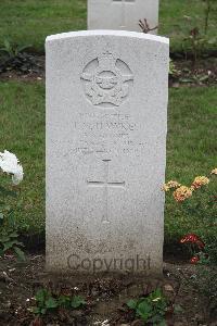 Hanover War Cemetery - Hawkes, Lloyd Mac