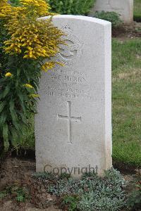 Hanover War Cemetery - Hearn, William Edgar