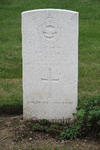 Hanover War Cemetery - Heppell, John William