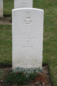 Hanover War Cemetery - Hewitson, Kenneth