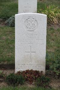 Hanover War Cemetery - Higgs, F