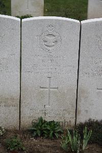 Hanover War Cemetery - Hill, Ronald