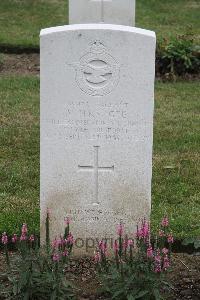 Hanover War Cemetery - Hirst-Gee, Vincent