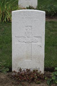 Hanover War Cemetery - Holland, William Arthur