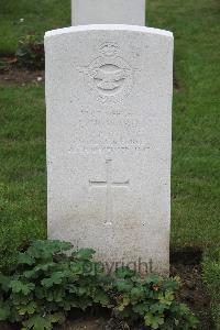 Hanover War Cemetery - Howard, Leslie