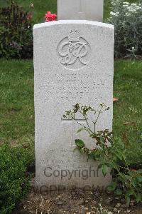 Hanover War Cemetery - Huckwell, Edward Henry William