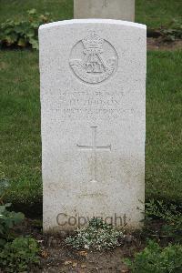 Hanover War Cemetery - Hudson, James Percival