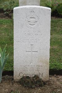 Hanover War Cemetery - Hughes, Clifford