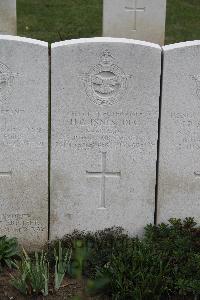 Hanover War Cemetery - Innes, Hugh Gault