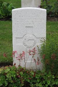 Hanover War Cemetery - Jackson, Kensington Campbell