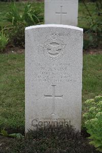 Hanover War Cemetery - Jenkins, Wycliffe