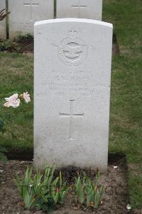 Hanover War Cemetery - Jones, Gwilyn Mieron