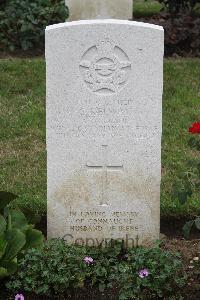 Hanover War Cemetery - Kelway, Connaught