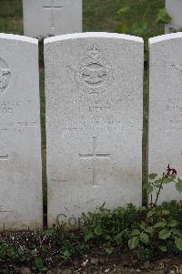 Hanover War Cemetery - Kemp, George