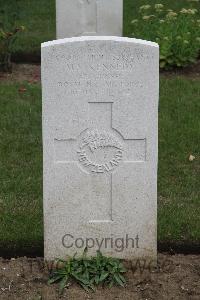 Hanover War Cemetery - Kennedy, Maurice Young