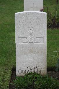 Hanover War Cemetery - Kinshott, Edward C.