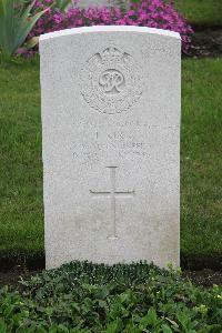 Hanover War Cemetery - Kirk, Henry