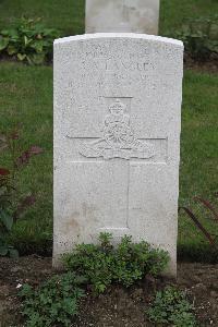 Hanover War Cemetery - Langley, R A