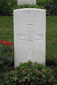 Hanover War Cemetery - Lassetter, Derek A.