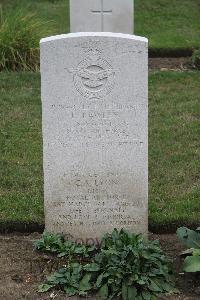 Hanover War Cemetery - Lawley, Raymond