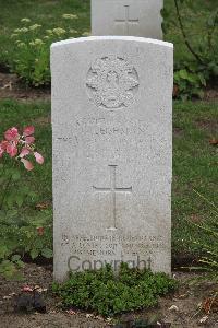 Hanover War Cemetery - Leishman, George